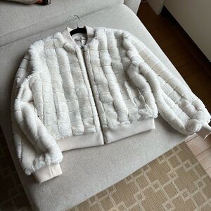 NWT Alice and Olivia Off White Faux Fur Bomber Jacket